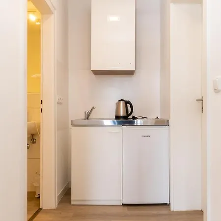 Ginius Homes - Oriental City Apartment *
